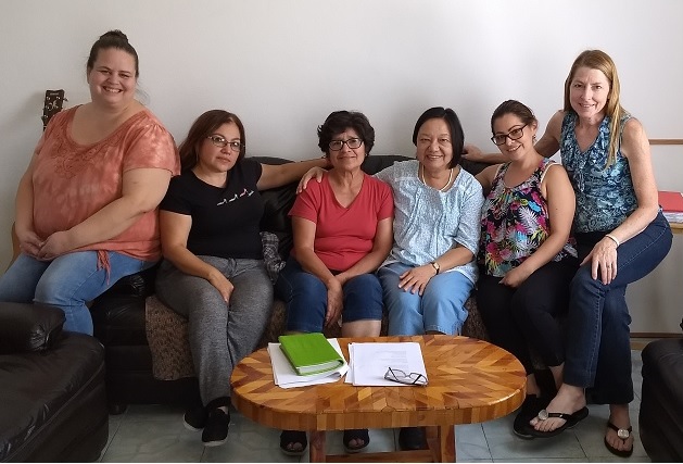 Ladies' weekly coffee sharing Bible stories in Jiutepec, Morelos, Mexico - October 2018